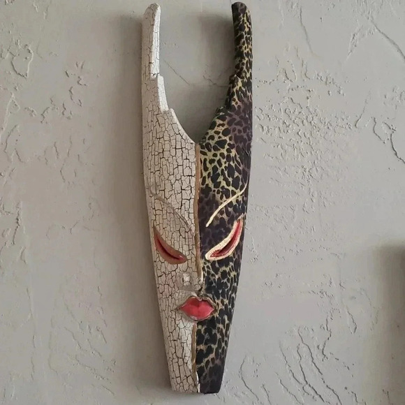 Set of two Decors walls mysterious masks